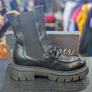 NeroGiardini Chain Chelsea Boots